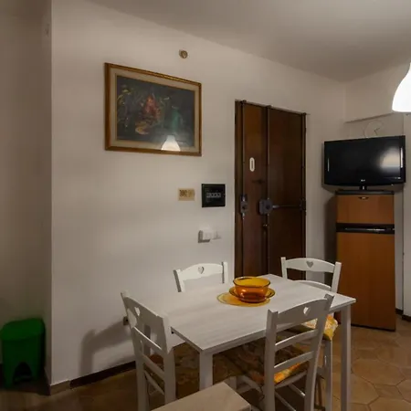 Rf Apartment *