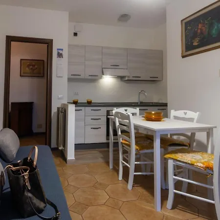 Rf Apartment *